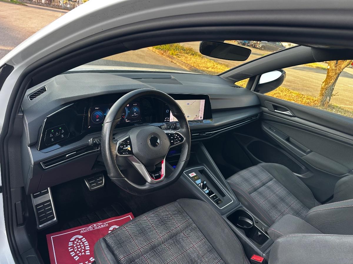 VOLKSWAGEN - Golf - 2.0 TSI GTI DSG SPORT