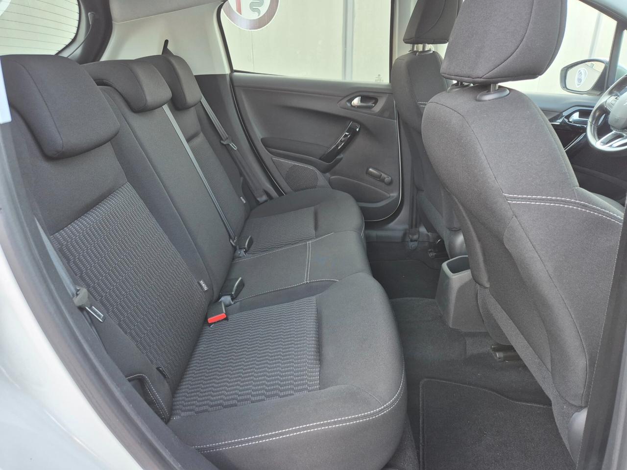 Peugeot 208 RESTAYLING 82 CV Allure NUOVA FULL 2017