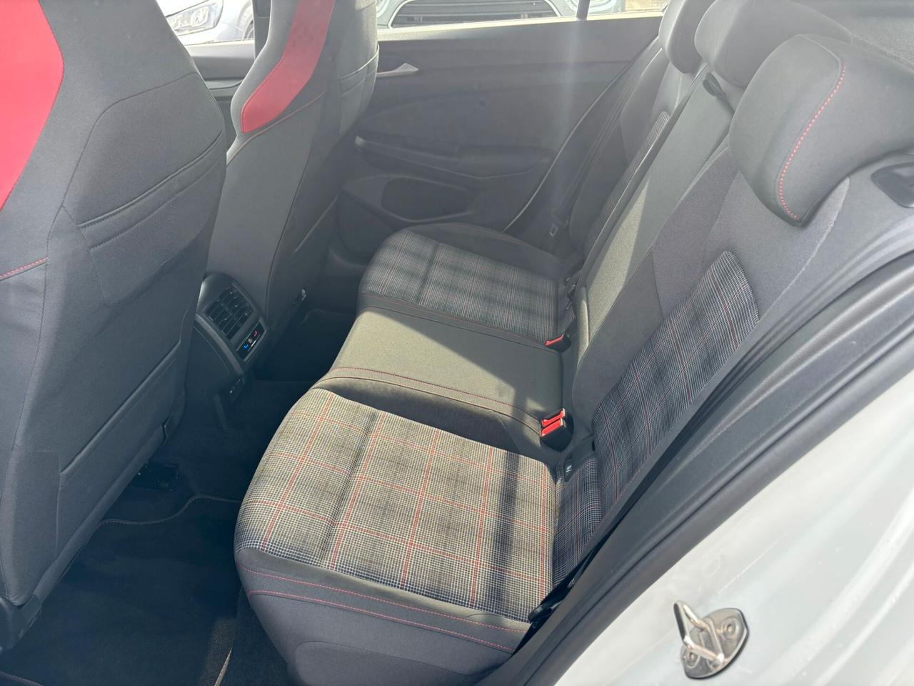 Volkswagen Golf VIII 2.0 TSI GTI – benzina,