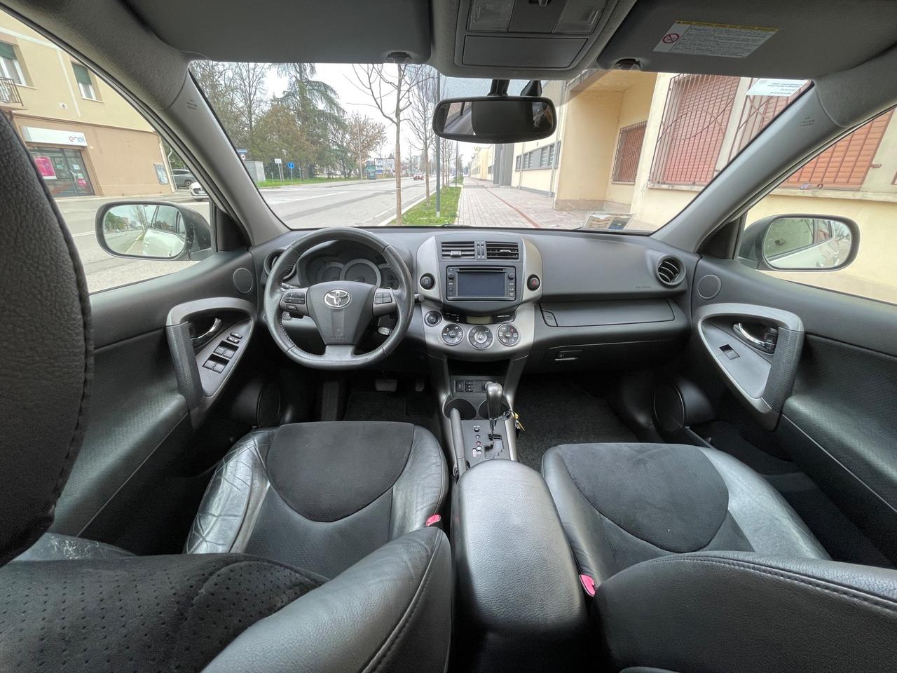 Toyota RAV 4 RAV4 2.2 D-CAT A/T 4WD Lounge