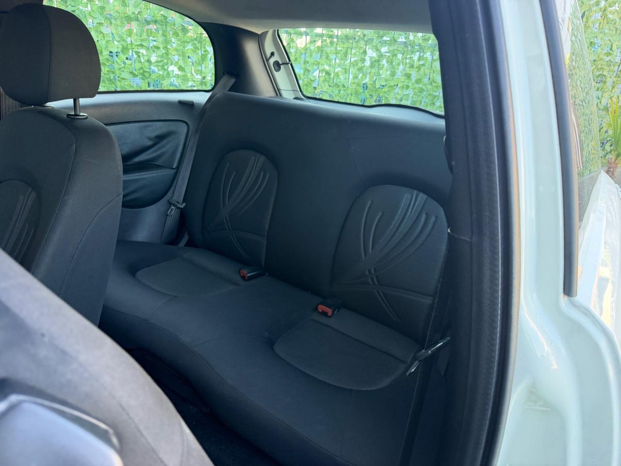 Lancia Ypsilon 1.3 MJT 75 CV Platino