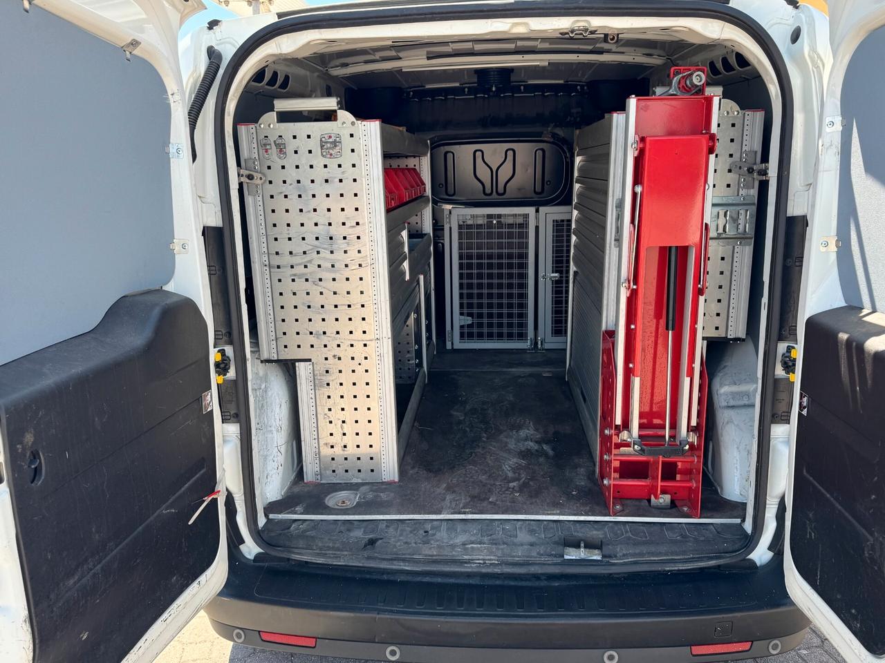 Fiat Doblo 1.4 T-Jet Natural Power PL-TN Cargo Maxi SX