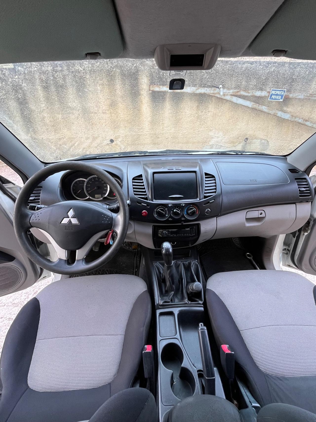 Mitsubishi L200 2.5 DI-D/136CV Club Cab Invite DPF