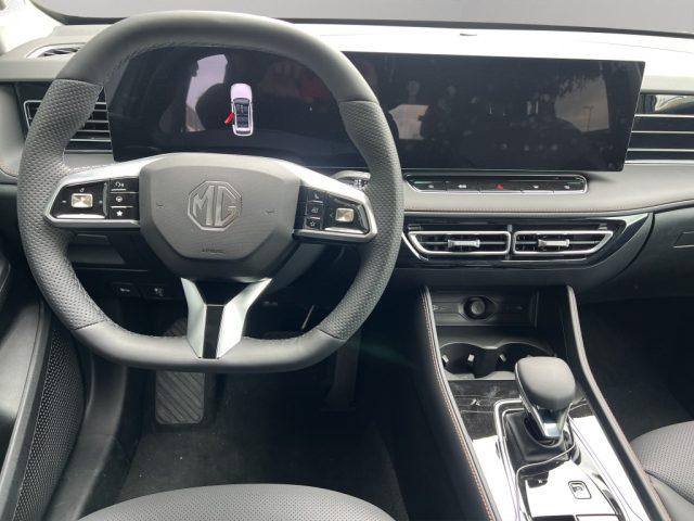 MG HS HEV Luxury