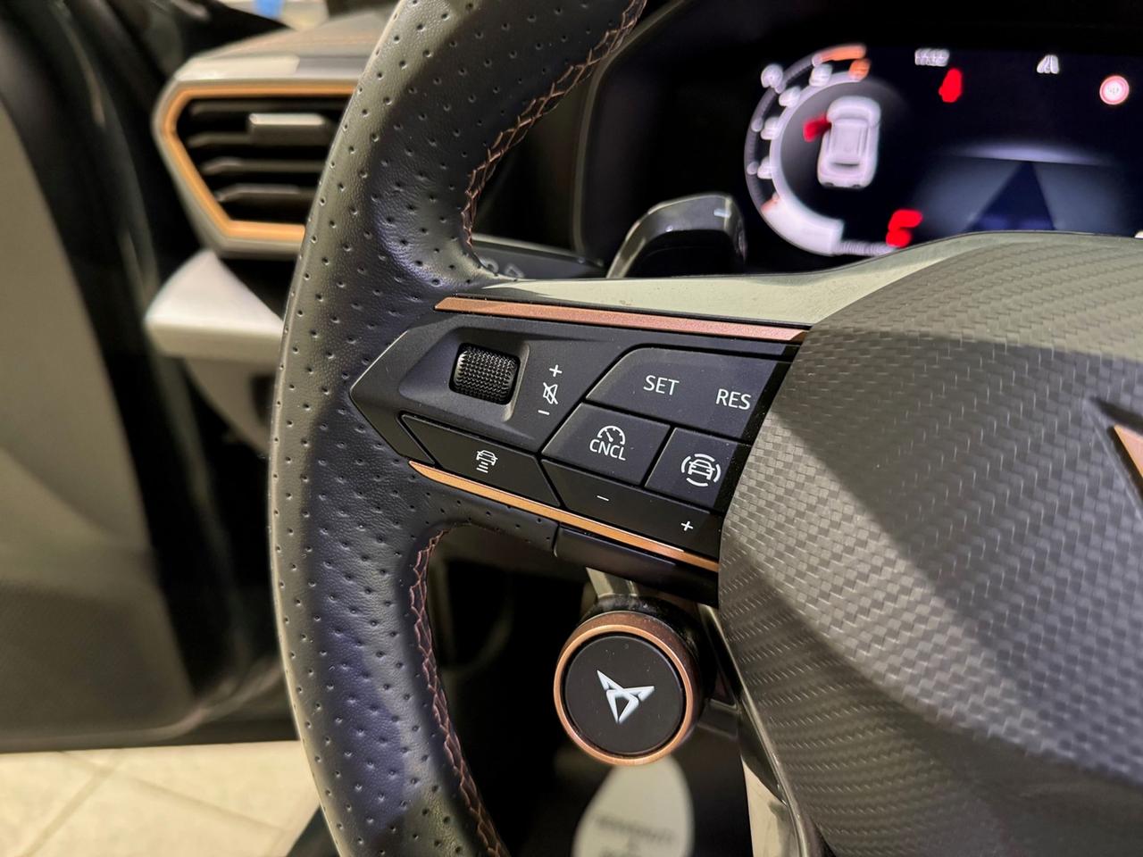 CUPRA Formentor 2024 2.0 TDI 150 cv dsg - PACK EDGE!