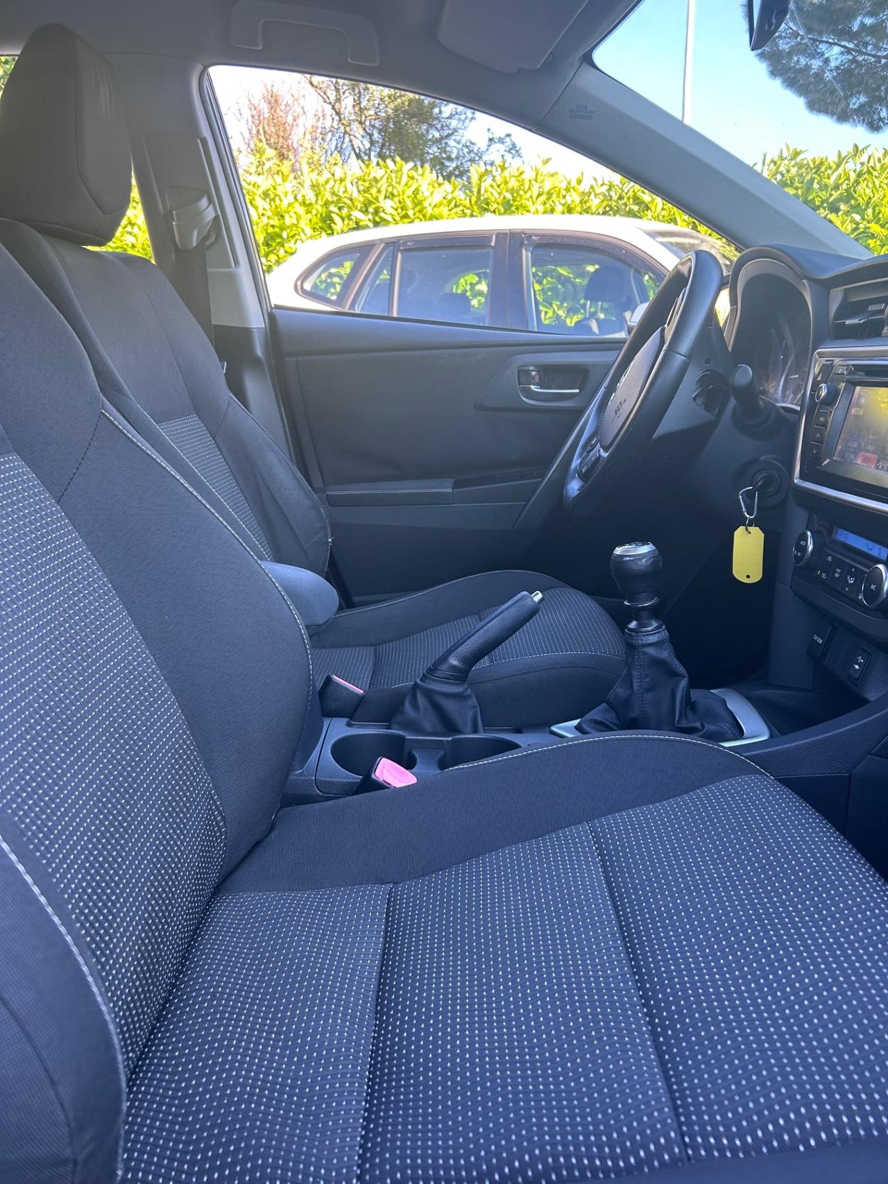 Toyota Auris Touring Sports 1.4 D-4D Lounge