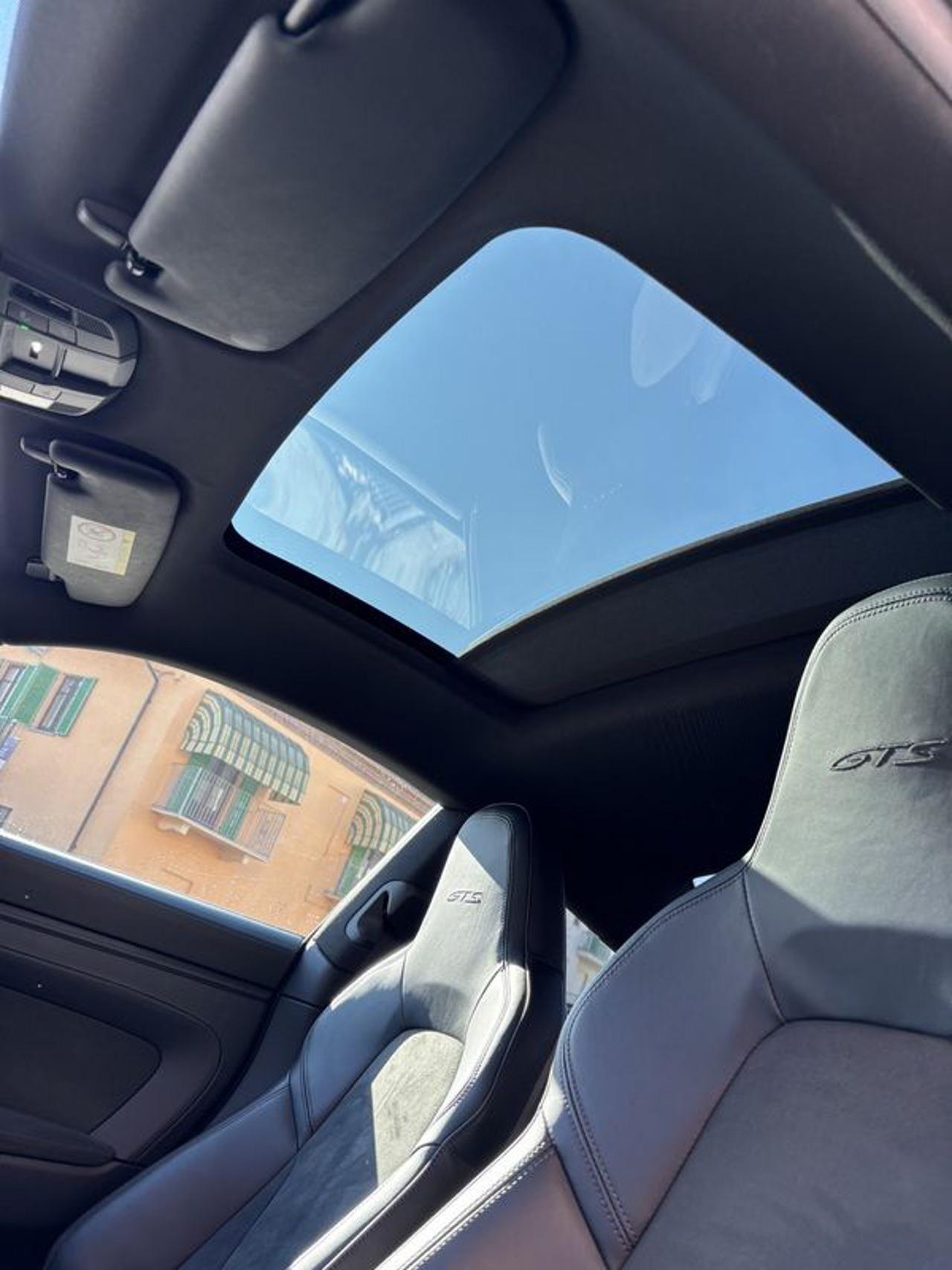 Porsche 911 Carrera GTS MATRIX-NAVI-BOSE-21"