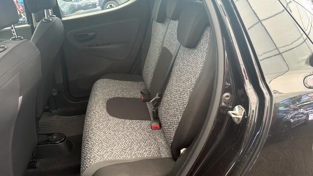 Lancia Ypsilon 1.2 69 CV 5 porte GPL Ecochic Black and Noir