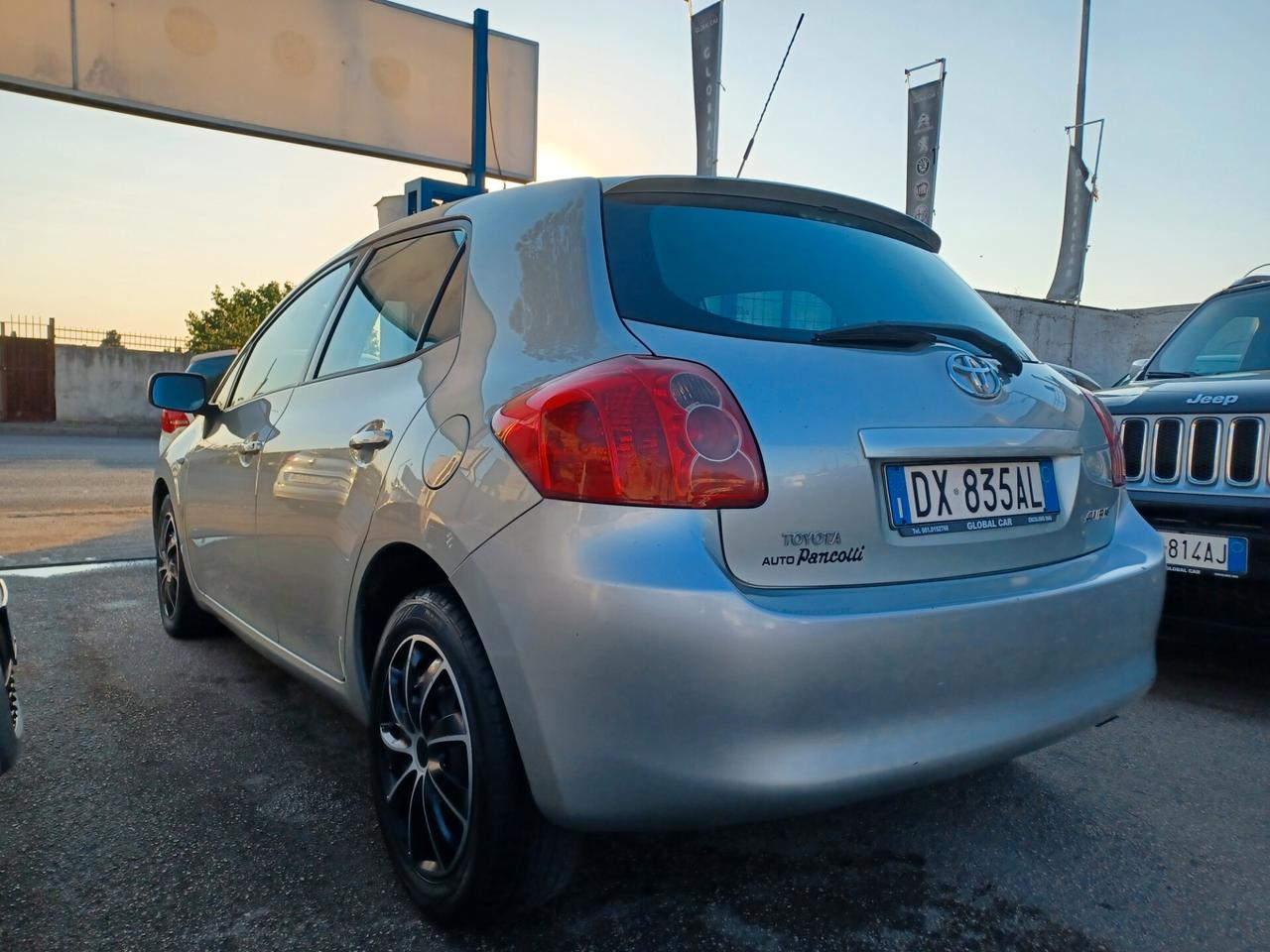 Toyota Auris 1.4 D-4D 5 porte Sol PERFETTA