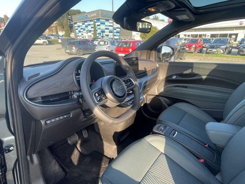 FIAT 500 Giorgio Armani Collector's Edition