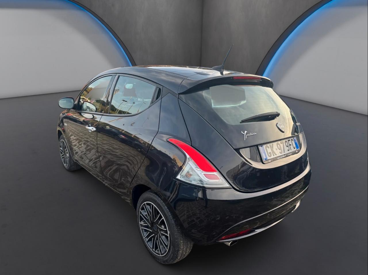 Lancia Ypsilon 1.0 FireFly 5 porte S&S Hybrid Ecochic Gold