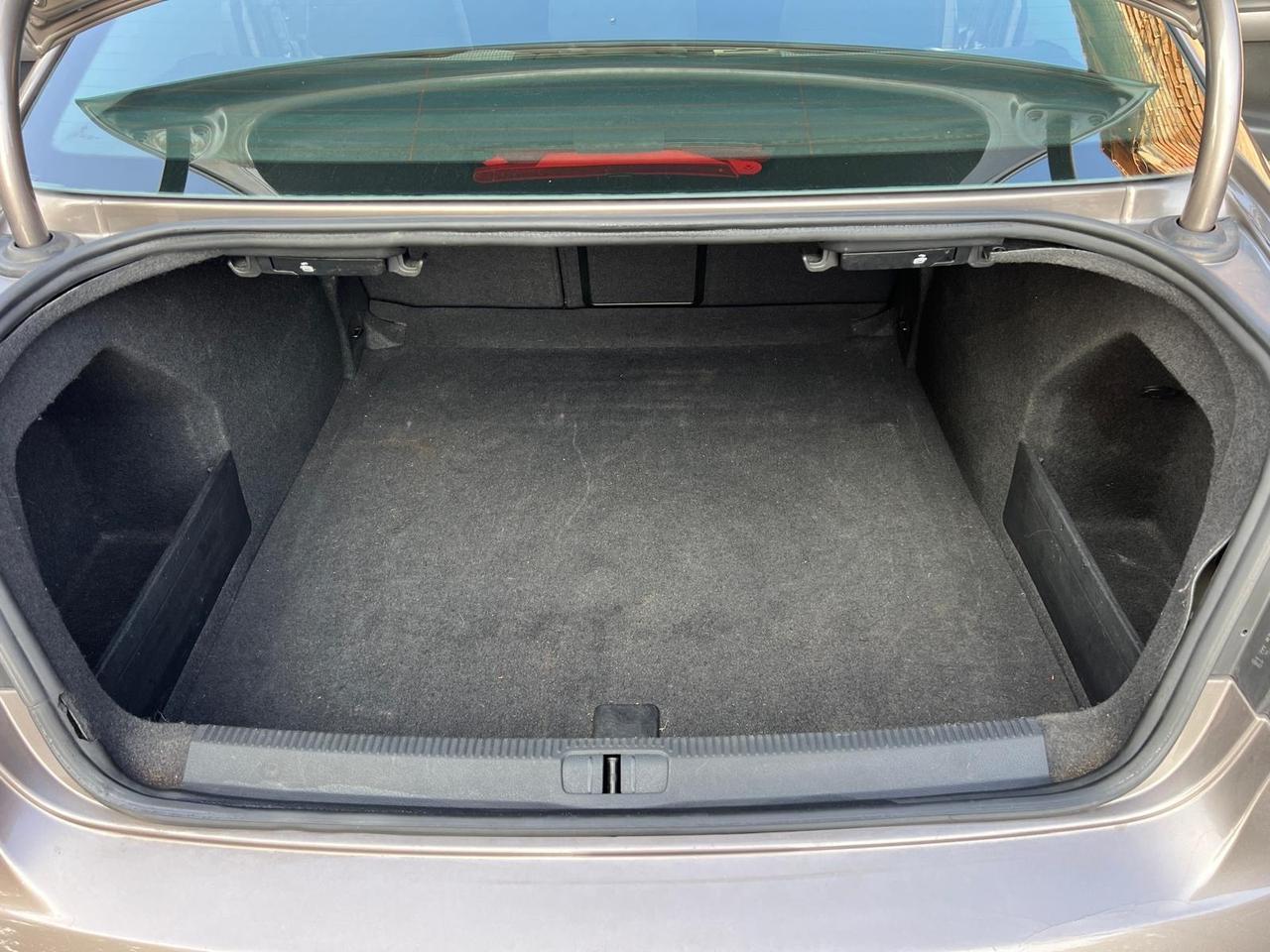 Volkswagen Passat 1.6 TDI Comfortline BlueM. Tech.