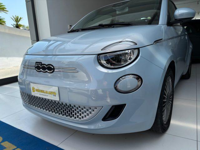 FIAT 500e 42 kWh Icon BUSINESS OPENING EDITION