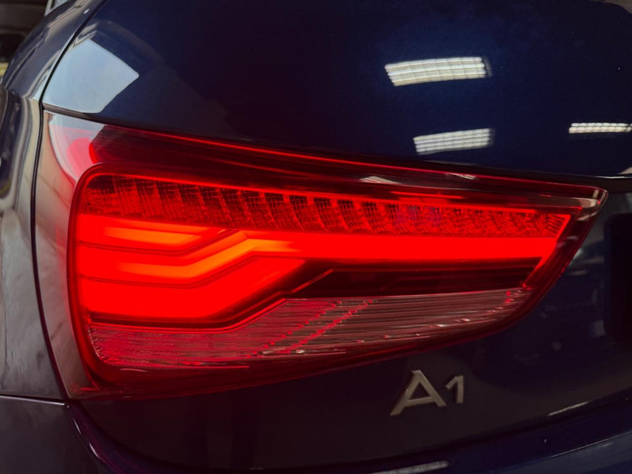 Audi A1 1.6 TDI 116 CV S tronic SPORTBACK