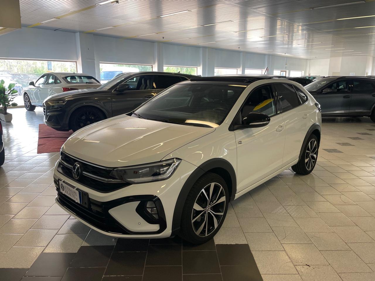 Volkswagen Taigo 1.0 TSI 115 CV DSG R-Line Telecamera Keyless