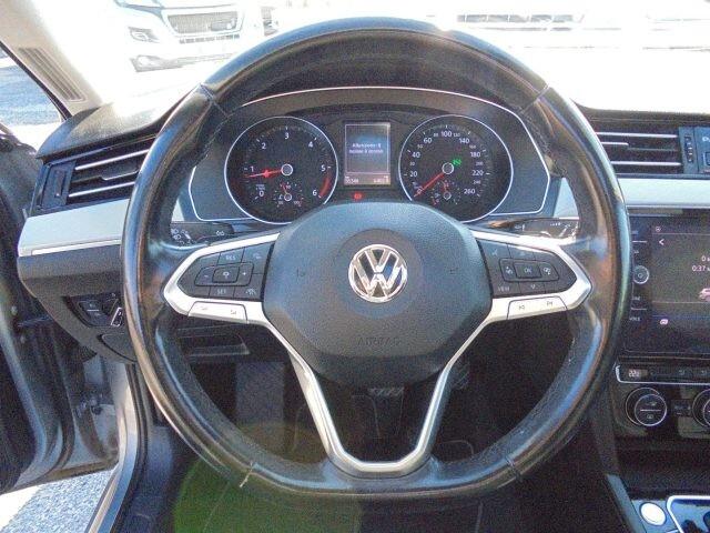 Volkswagen Passat Variant 1.6 TDI SCR DSG Business BMT