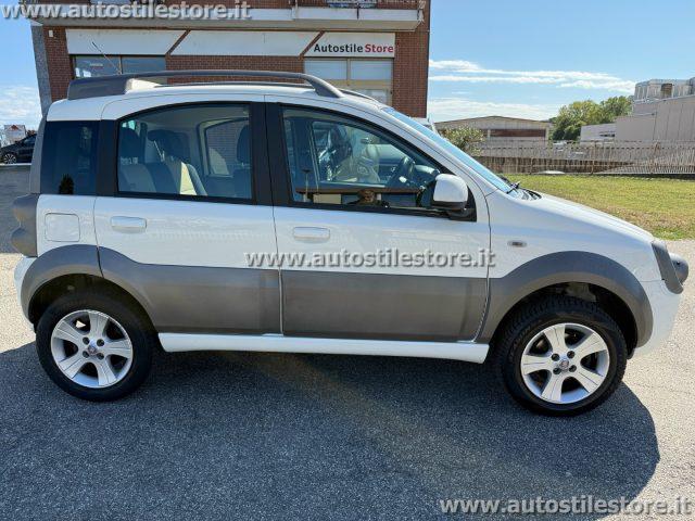 FIAT Panda 1.3 MJT 16V DPF 4x4 Cross