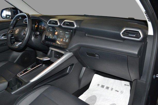 MG ZS - HYBRID + LUX