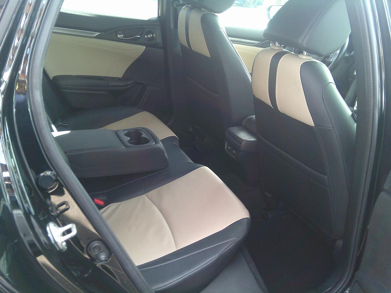 Honda Civic 1.0T 5 porte Executive Premium