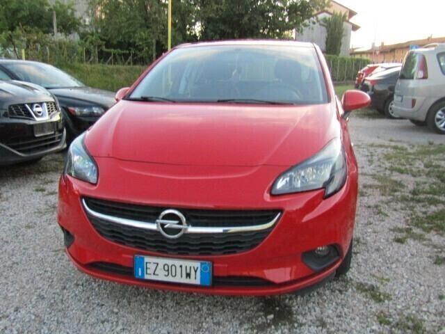 Opel Corsa 1.2 5 porte anche neopatentati