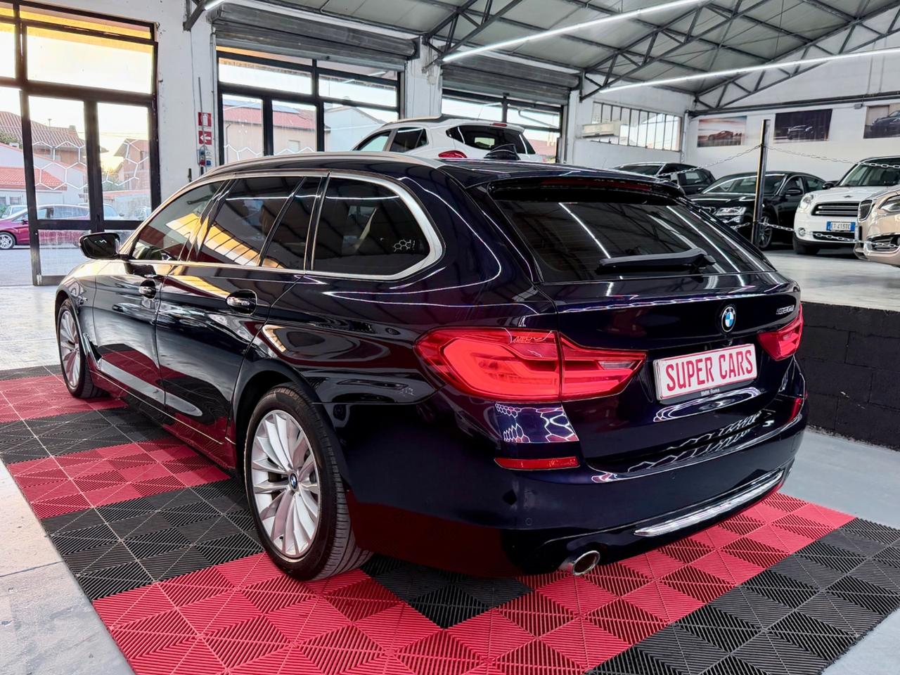 BMW 520d 190CV AUTOMATICO Touring Luxury-Line EURO 6 C GARANZIA