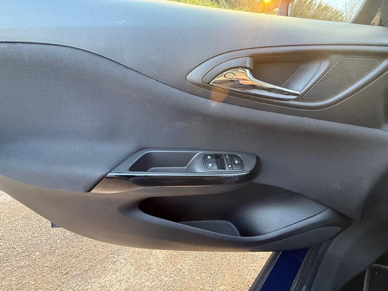 Opel Corsa 1.4 90CV Start&Stop 5 porte b-Color