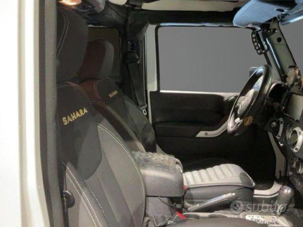 JEEP Wrangler 2.8 CRD DPF Sahara Auto +LED