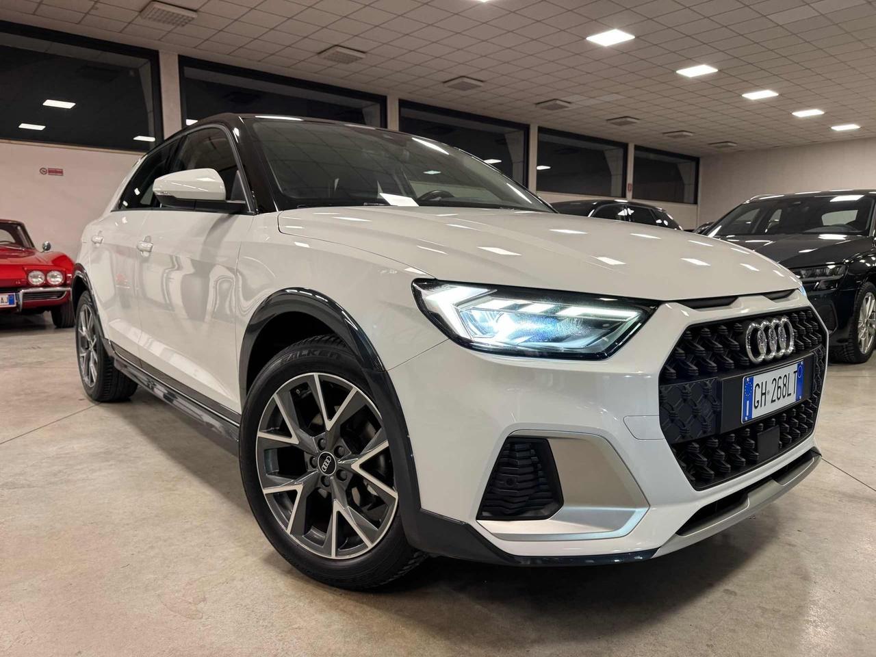 Audi A1 citycarver 30 TFSI S tronic Admired