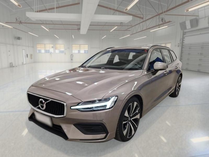 VOLVO V60 B4 D autom. Momentum Business WAGON