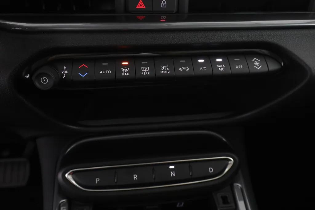 FIAT 600 (2023-->) 600 Hybrid 110 CV DCT MHEV La Prima