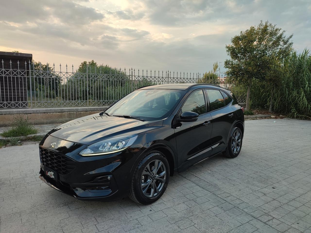 Ford Kuga ST LINE AUTOMATIK F1 2.0 TDI 120 CV 2WD TELECAMERA NAVIGATORE