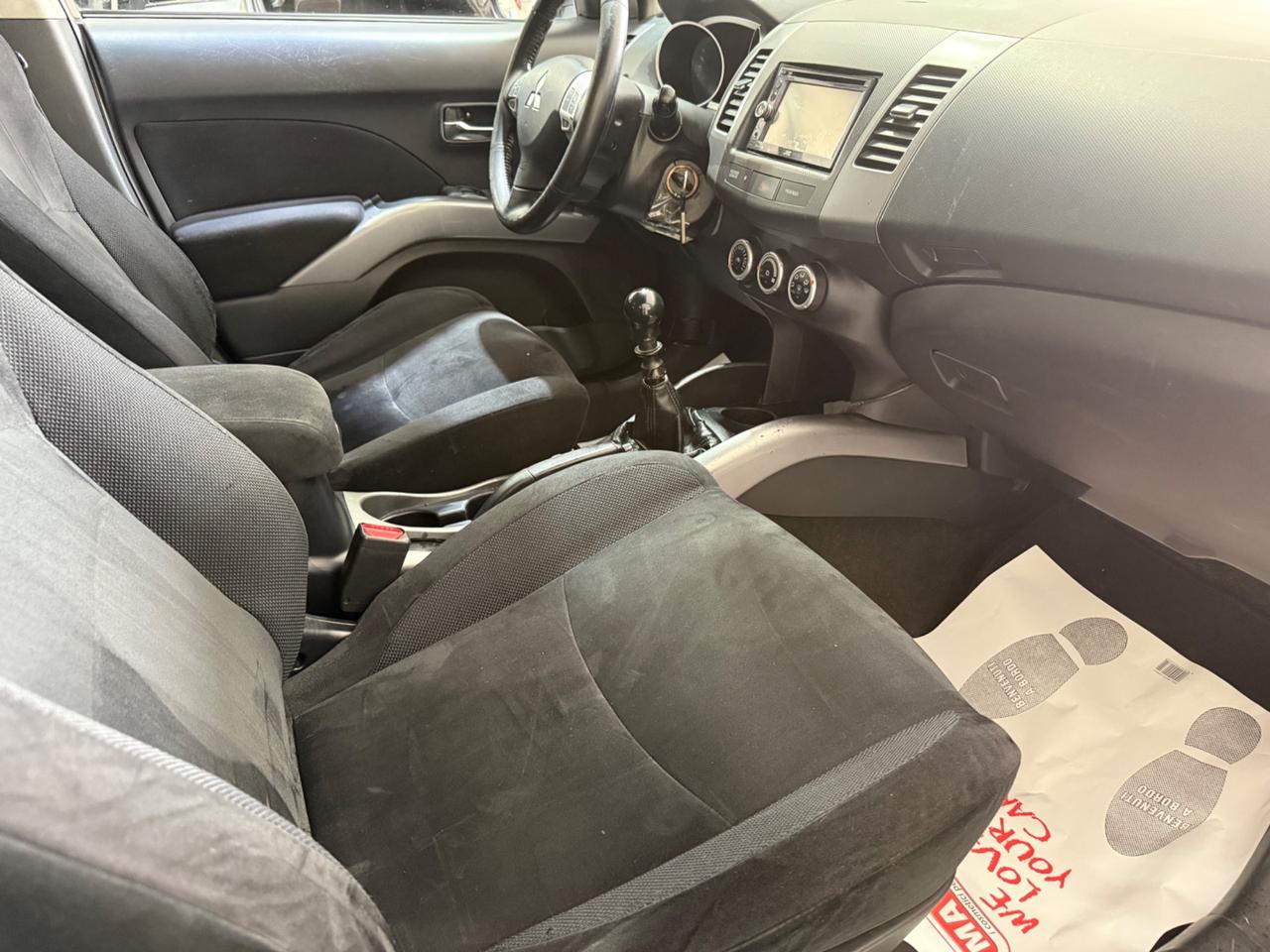 Mitsubishi Outlander 2.0 DI-D Invite DPF