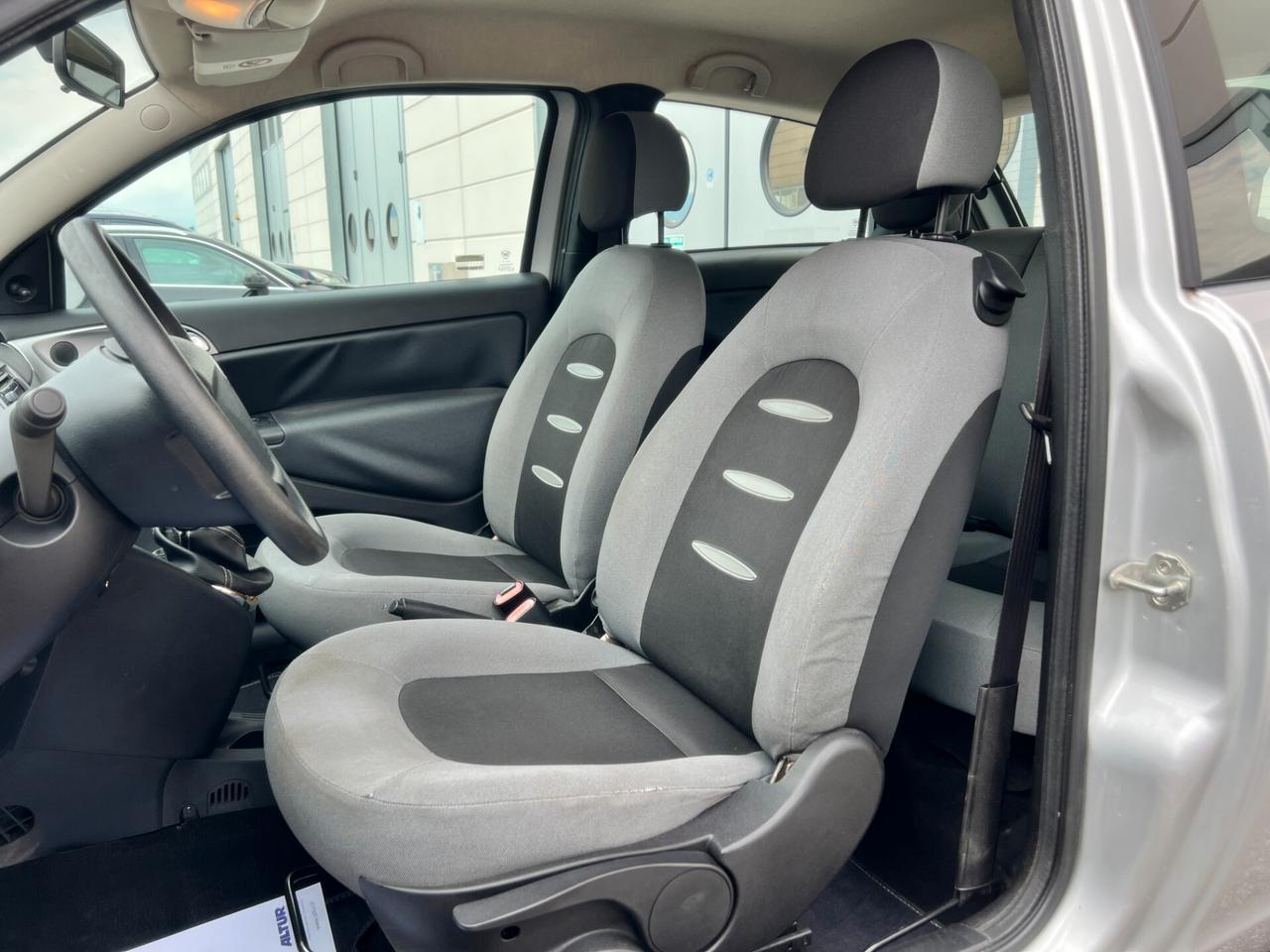 Lancia Ypsilon 1.2 Argento