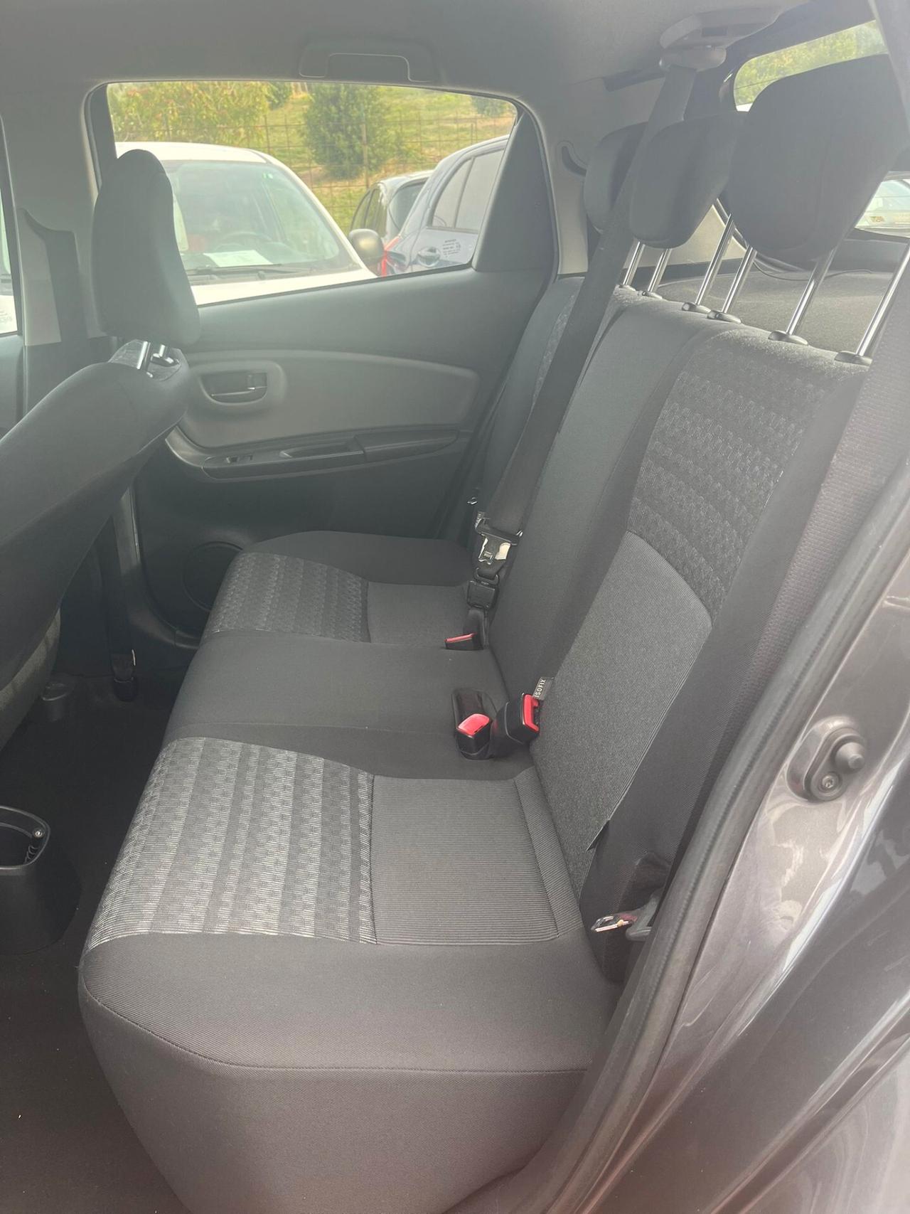 Toyota Yaris 1.0 5 porte