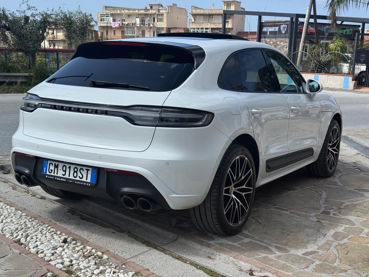Porsche Macan 2.0 265 cv Led Pelle Tetto Panoramico Apr. Camera 360* 21 Felgen