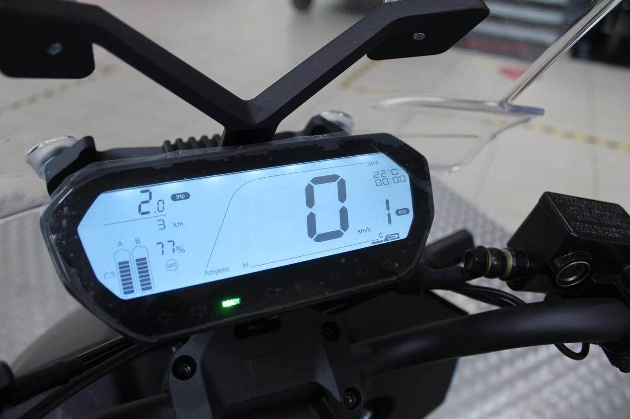 Super Soco CPX CPX PRO doppia batteria