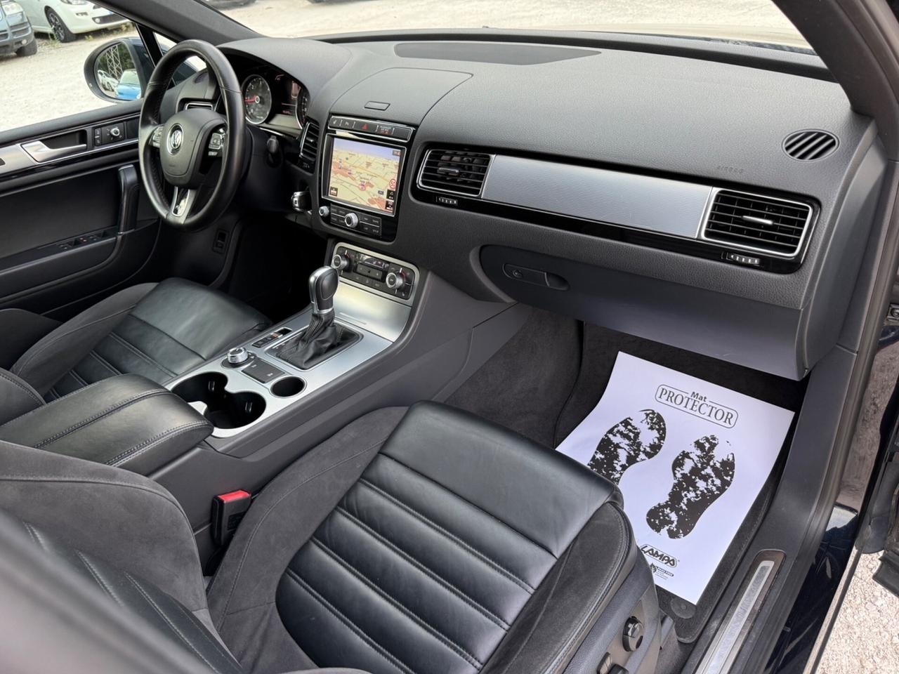 Volkswagen Touareg 3.0 TDI 262 CV R-Line