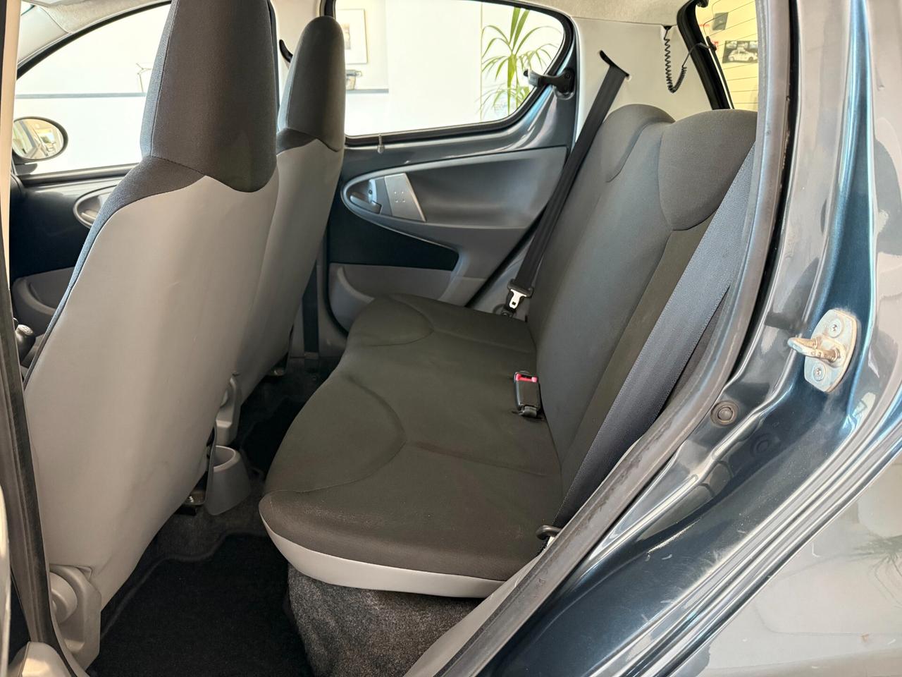 Toyota Aygo 1.0 12V VVT-i 5 porte Now Connect