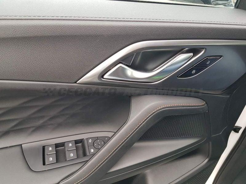 MG HS Nuova EHS Phev Luxury White