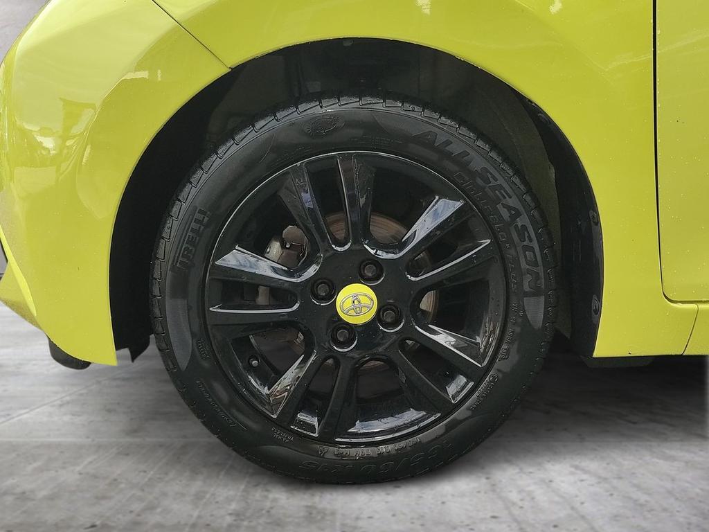 Toyota Aygo 1.0 x-cite 5p m-mt