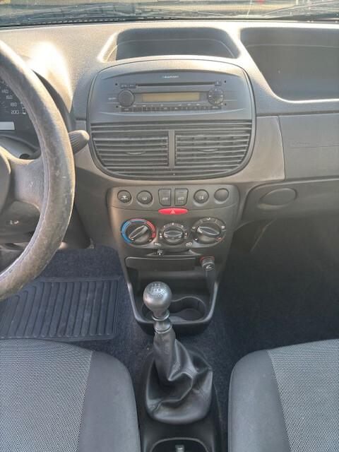 Fiat Punto 1.4 GPL BOMBOLE VALIDE FINO AL 2029