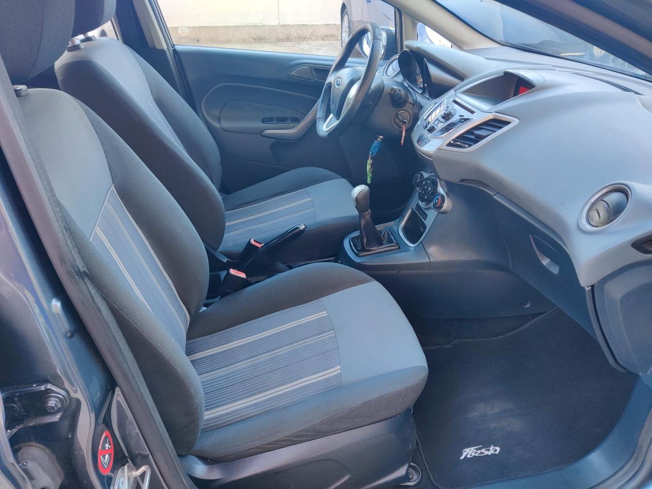 Ford Fiesta 1.4 5 porte Bz.- GPL Titanium