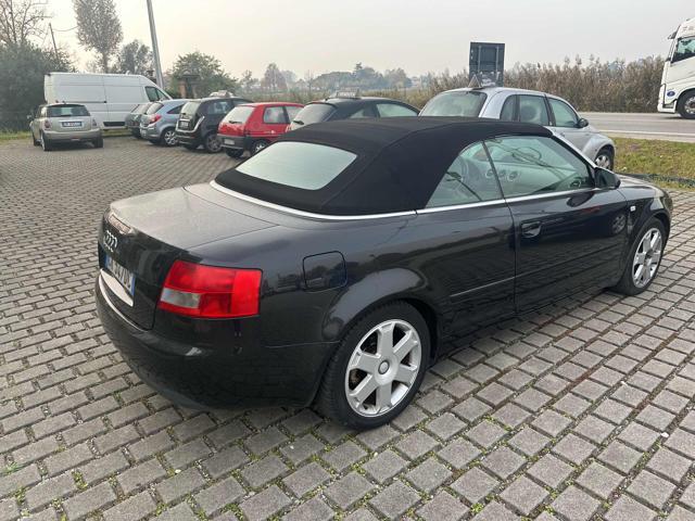 AUDI A4 Cabriolet 2.5 V6 30V cat tdi