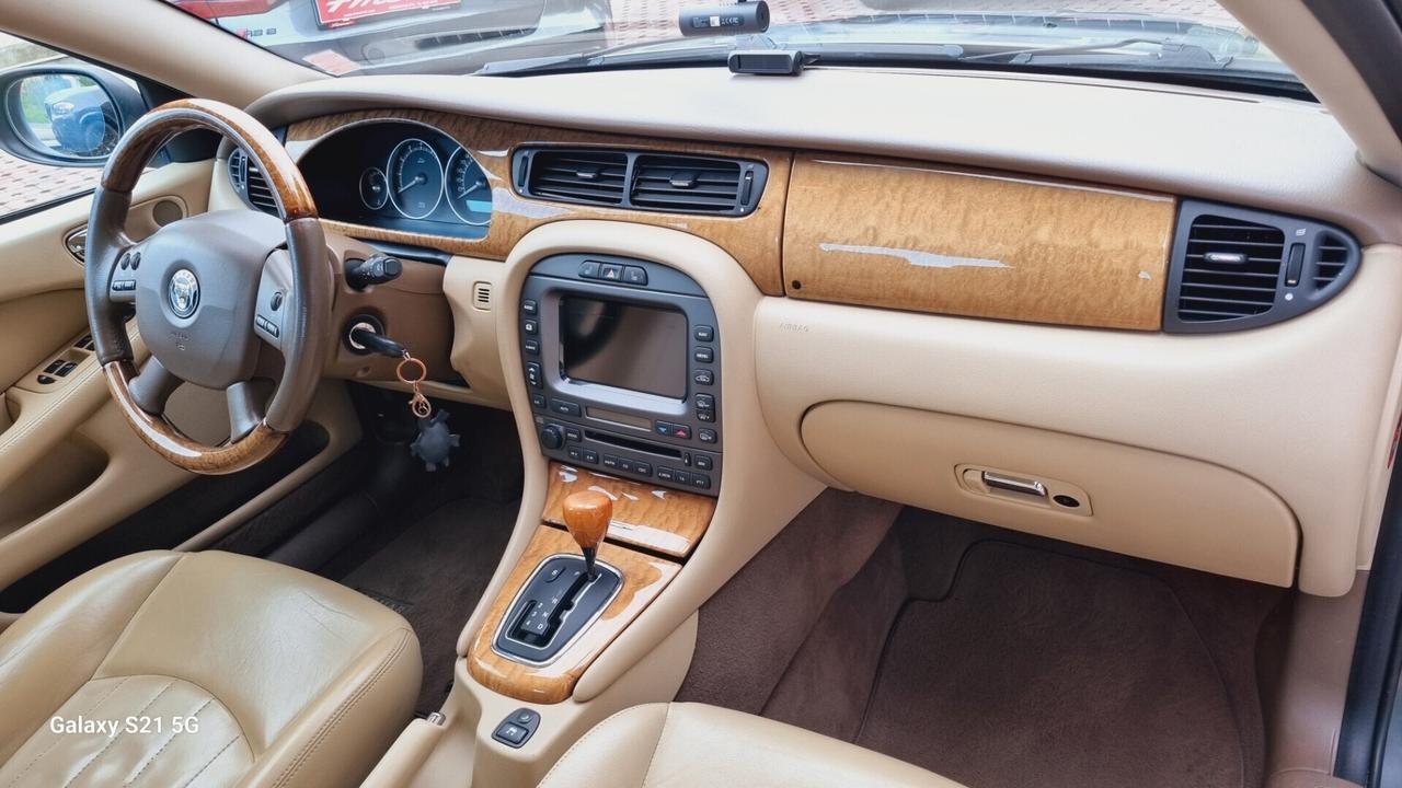Jaguar X-Type 2.5 V6 24V cat Executive
