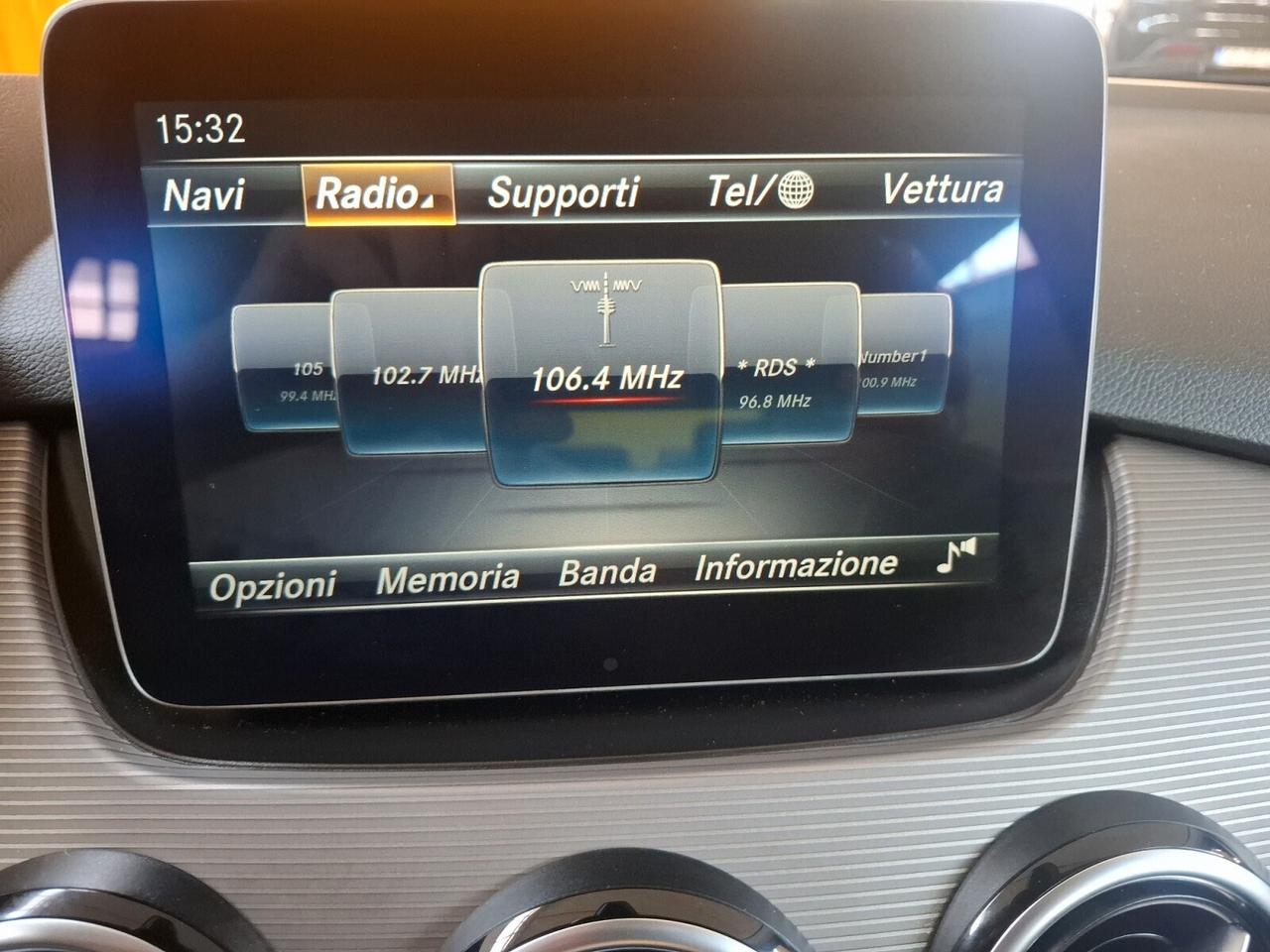 Mercedes-benz B 180 B 180 d Business full optional