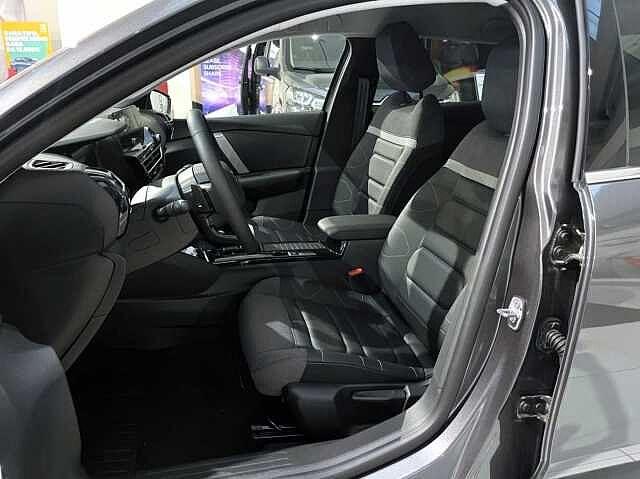 Citroen C4 X PureTech 130 S&S EAT8 Max KM ZERO