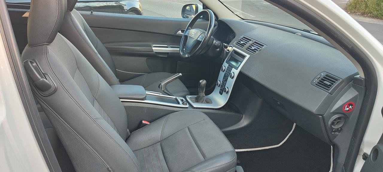 Volvo C30 D2 R-Design 1.6 diesel