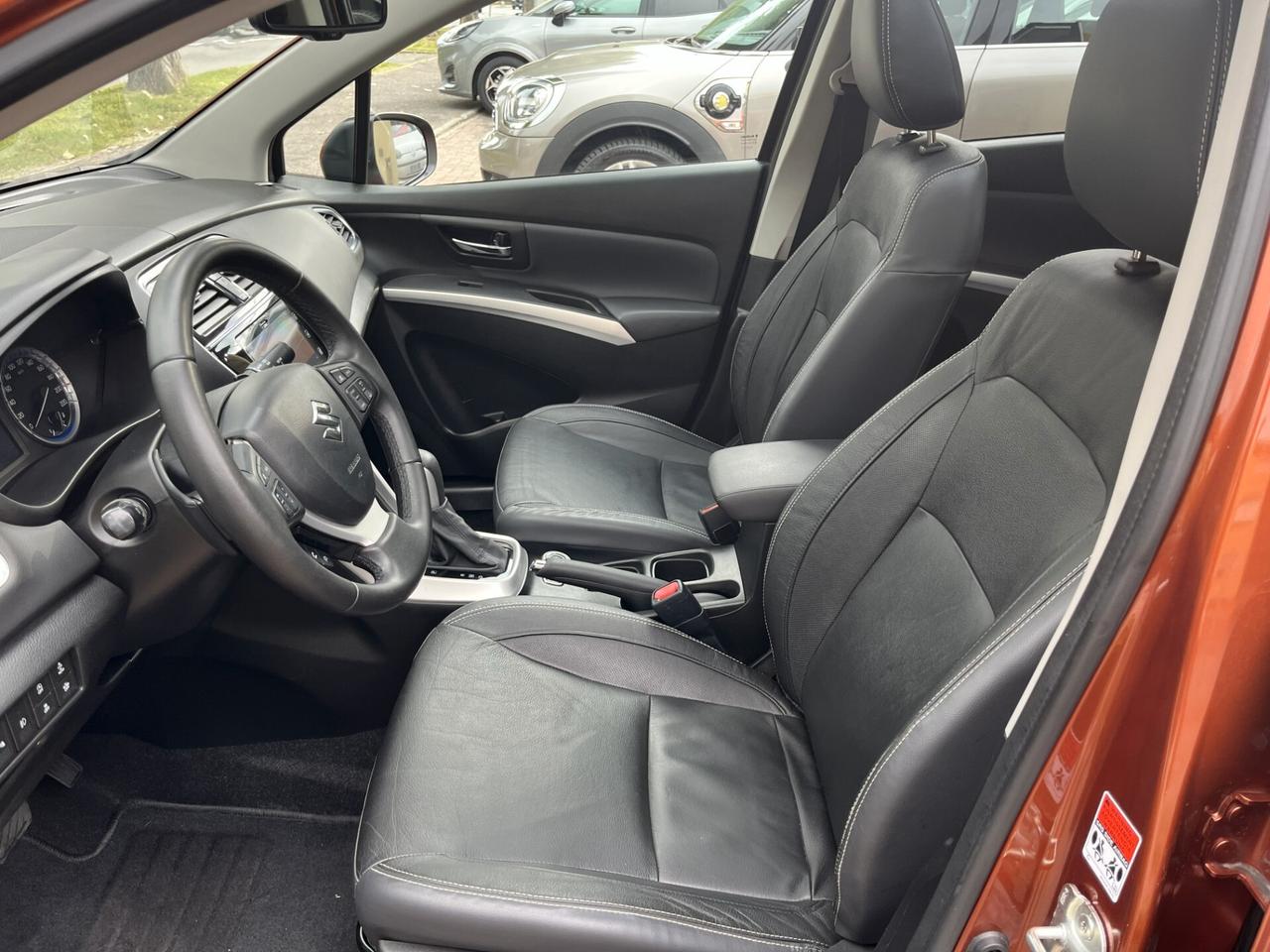 Suzuki S-Cross 1.6 DDiS Start&Stop 4WD All Grip DCT Star View