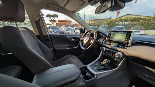 TOYOTA RAV 4 E-CVT 4WD 2.5cc 222cv AUTOM. NAVI CAMERA POST.
