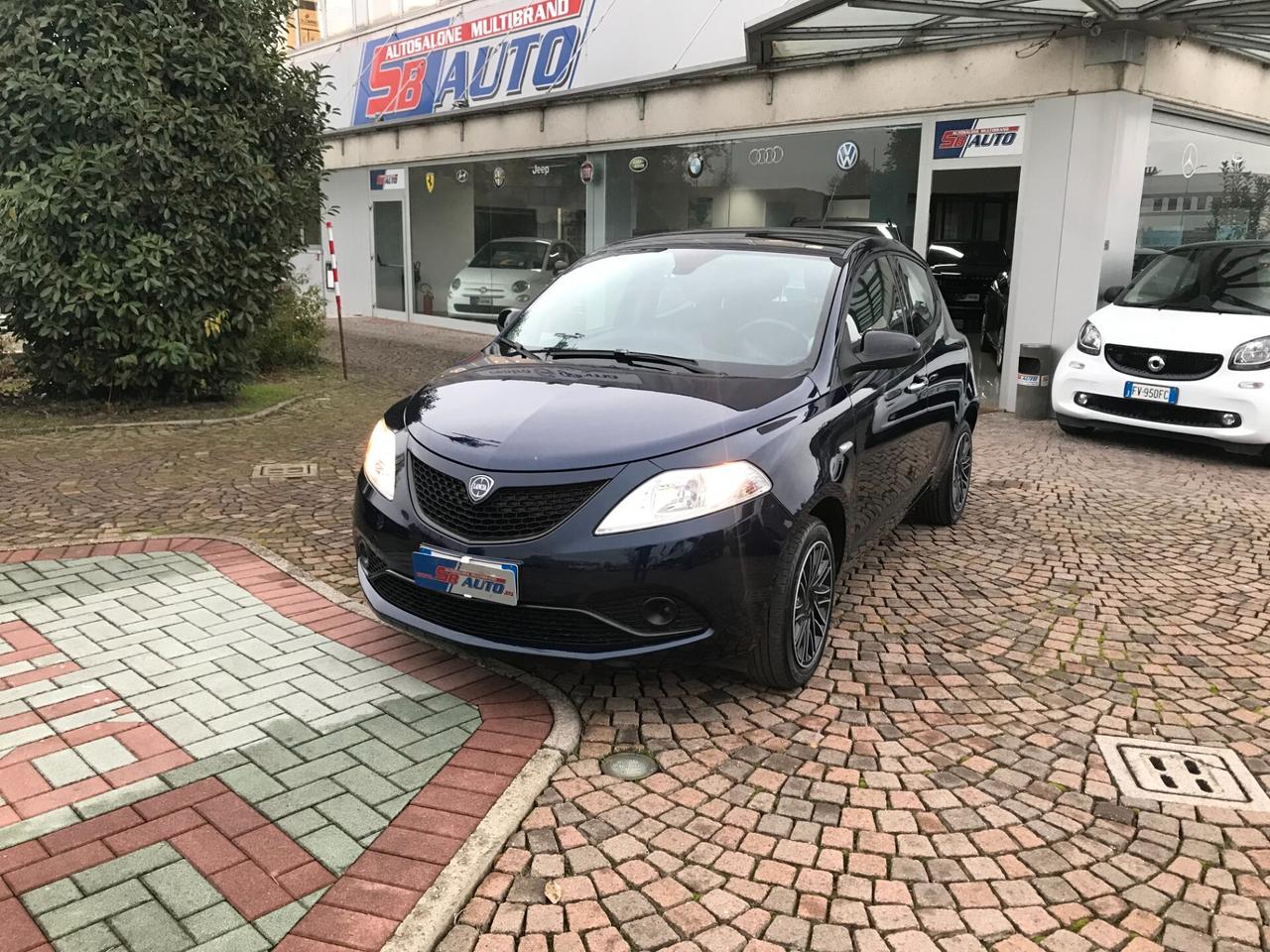 Lancia Ypsilon 1.2 69 CV 5 porte Gold